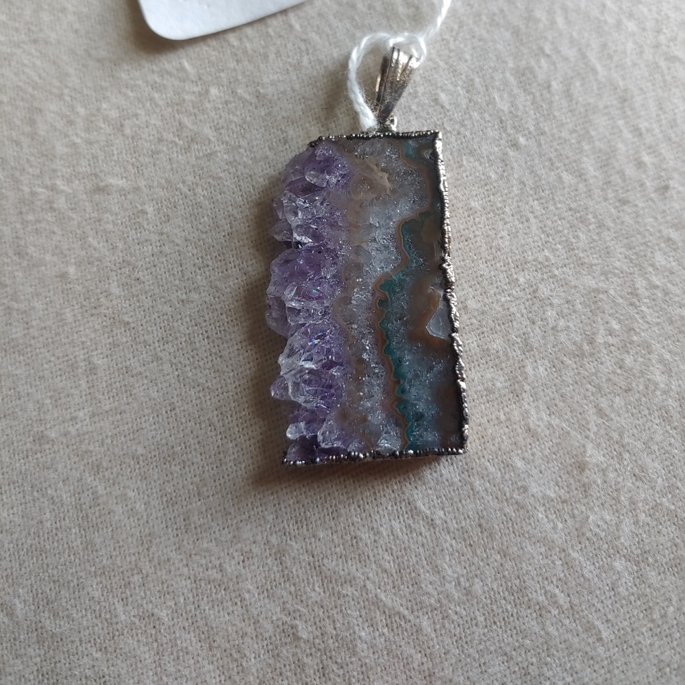 Jewelry - Picture 4 of 4